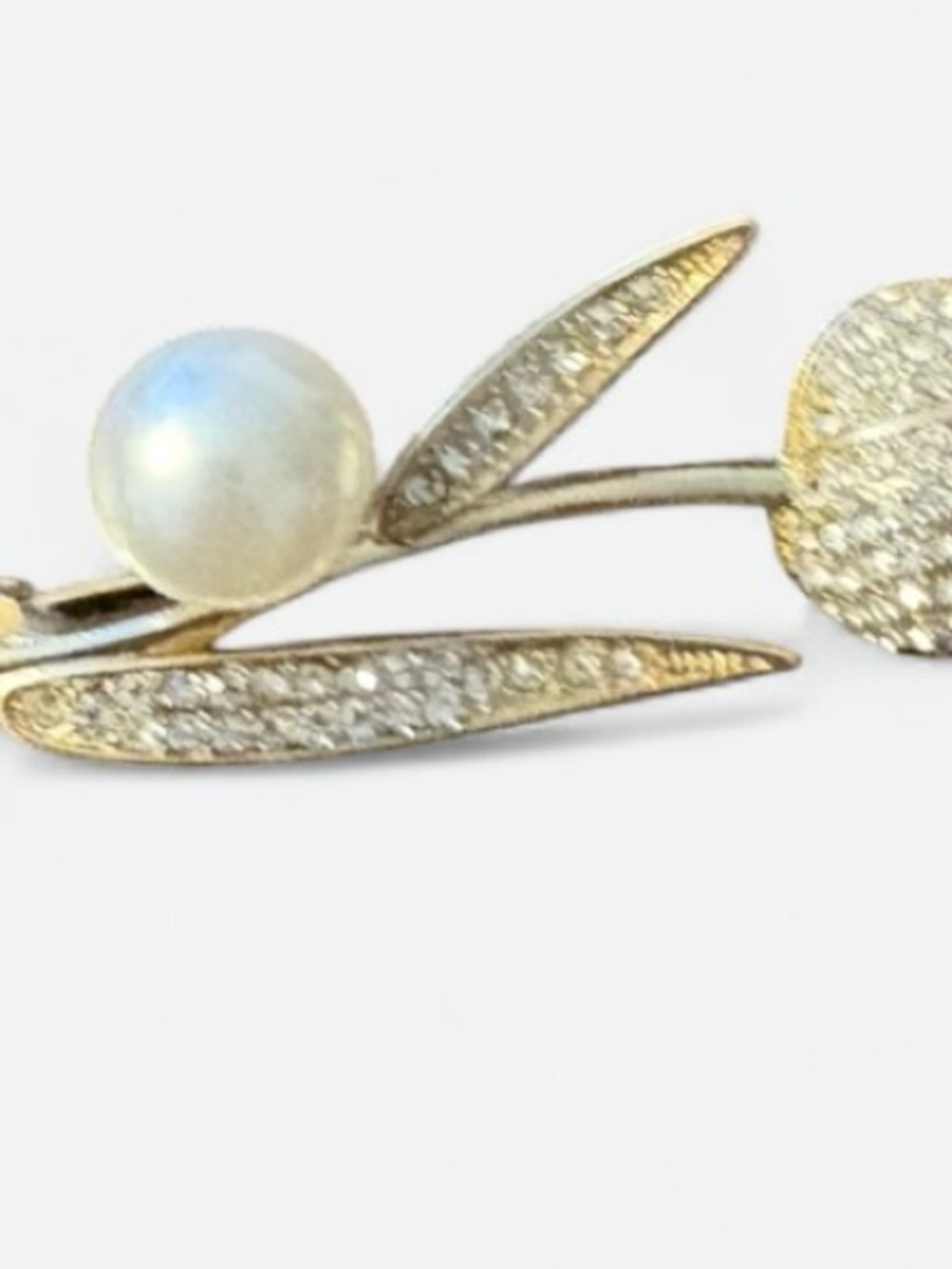 🦖 5 for $20 Gold-Tone Pearl & Crystal Tulip Brooch - Elegant Women's Jewelry - Picture 2 of 4